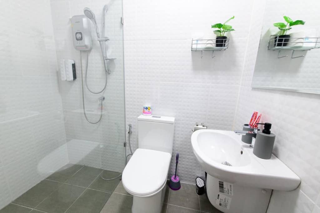 Bluebell House Hatyai - Cosy 3 Bedrooms For 10 Pax - 9 Mins Drive To Lee Grd Ban Kho Hong Esterno foto
